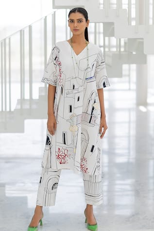 Silai Studio Sunlit Vistas Embroidered Kurta Set 