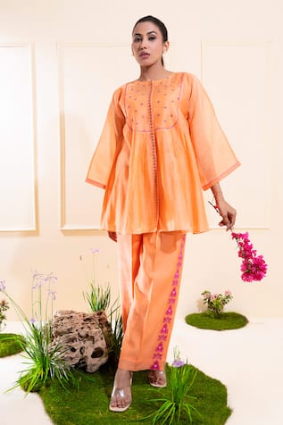 The White Tree Studio Peach Front Gathers Chanderi Set 
