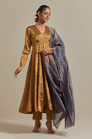 Vinusto Gold Handwoven Zari Anarkali Set 
