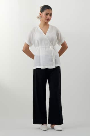 Vinusto White Chikankari Cotton Top & Black Pant 