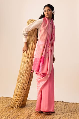 Naina Jain Pink Bandhani Patchwork Saree 
