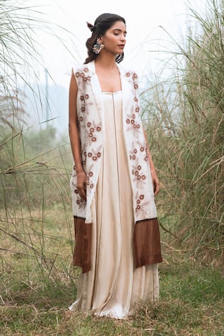 Kushani Earthy Petal Jacket & Sundance Whispers Dress 