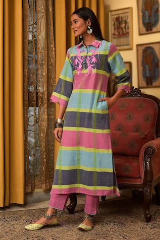 Nuhh Multicolor Handwoven Cotton Kurta & Pant Set 