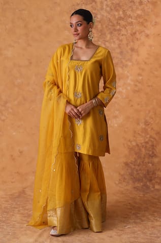 Pouli Pret Yellow Zardozi Kurta Gharara Set 