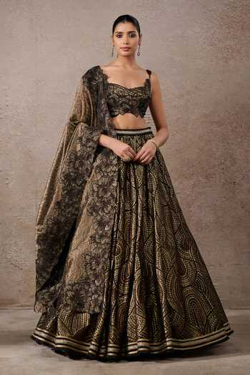 Tarun Tahiliani Sequin-Embroidered Lehenga Set 