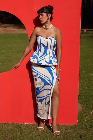 Zwaan Blue & White Printed Peplum Corset Set 