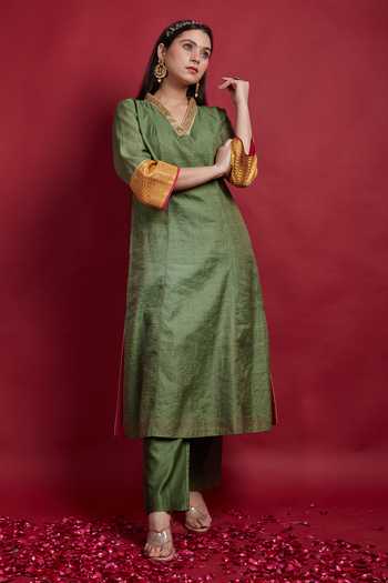 Vinusto Olive Green A-line Kurta & Pants Set 