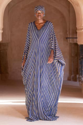 Itrh Crystal-Embellished Blue Kaftan Set 