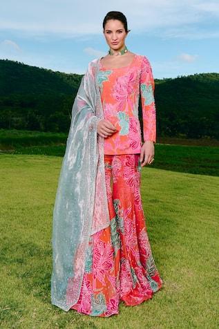 Charu And Vasundhara Floral Print Kurta Set  