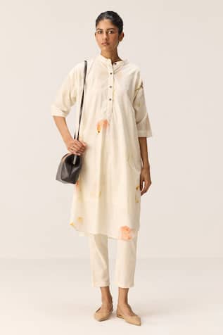 Kharakapas French Hydrangeas Kurta Set 