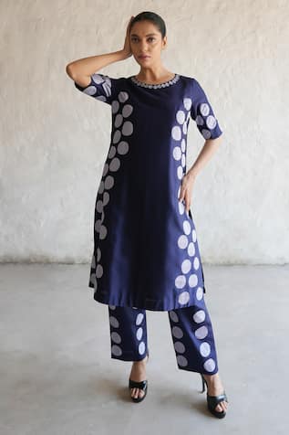 Saksham & Neharicka Navy Blue Applique Kurta Set 
