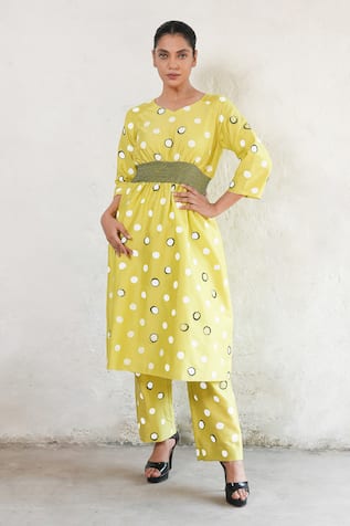 Saksham & Neharicka Hand Embroidered Kurta Set 