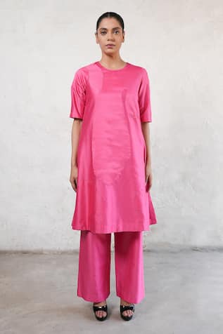Saksham & Neharicka Pink Hand Embroidered Kurta Set 