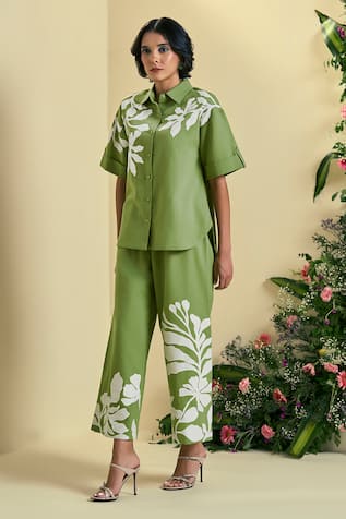 Origani Green Embroidered Linen Blend Pant  