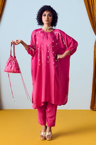 Prahnaaya Pink Hand-embroidered Kurta Set 