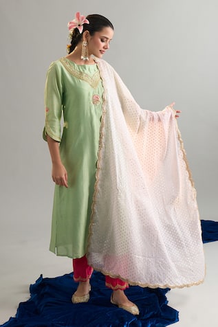 Anantaa By Roohi X AZA Embroidered Chanderi Kurta Pant Set 