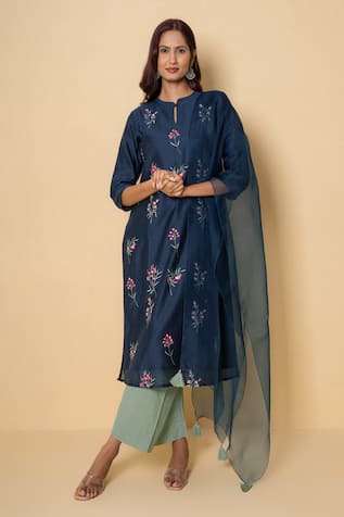 Kameez Blue Orchid Floral Embroidered Chanderi Suit Set 