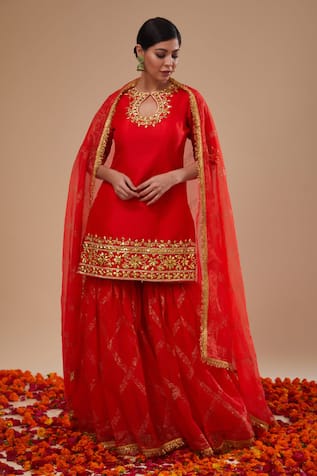 Preeti S Kapoor Embroidered Kurta Set 