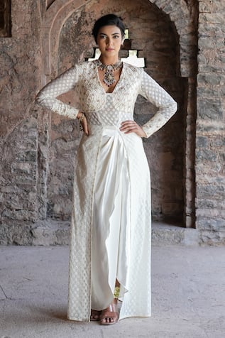 Label Anshu Khathuria Ivory Hand Embroidered Achkan Jacket Set 