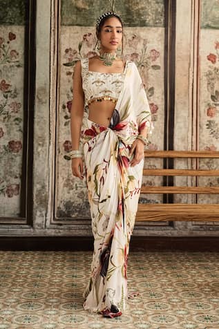 Diyarajvvir Floral Print Crepe Pre-Draped Saree Set 