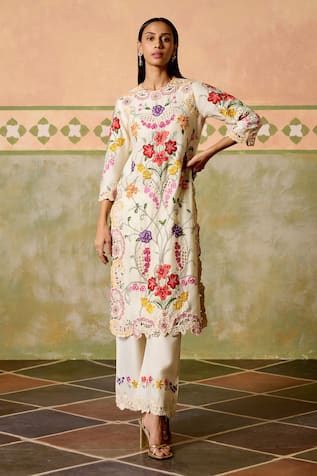 Chandrima Floral Threadwork Chanderi Kurta Set 