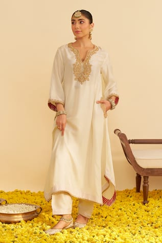 Sheetal Batra Amaya Kaftan Set 