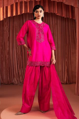 Akara Hot Pink Embroidered Kurta Set 