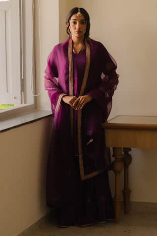 KAJAL AGRAWAL Narula Embroidered Kurta Set 