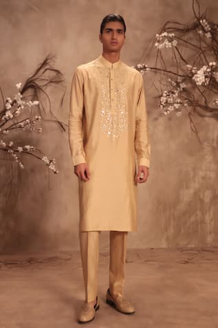 Label Niti Bothra Nazakat Ivory Neckline Embroidered Kurta Set 