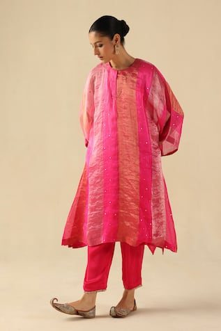 Begum Tabeer Kurta Pant Set 