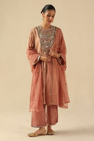 Begum Naksh Kurta Pant Set 