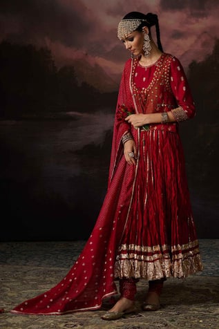 Swatti Kapoor Aisha Polka Dot Woven Dupatta 