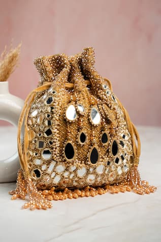 Nayaab By Sonia Aaina Jaal Jhaalar Gold Potli 