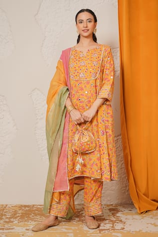 Nemaani Sitara Hand Block Print Kurta Set 