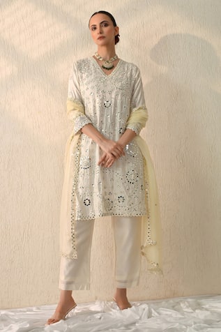 Ohh Crow Mirror Embroidered Kurta Set 