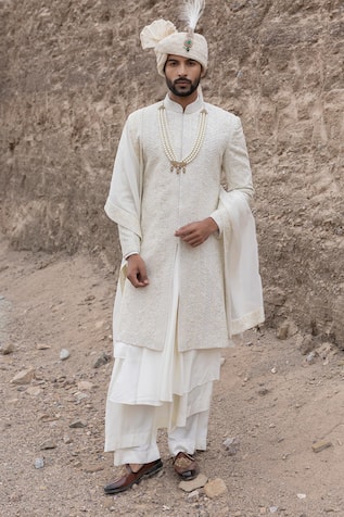 Textured Sherwani Set With Stole 