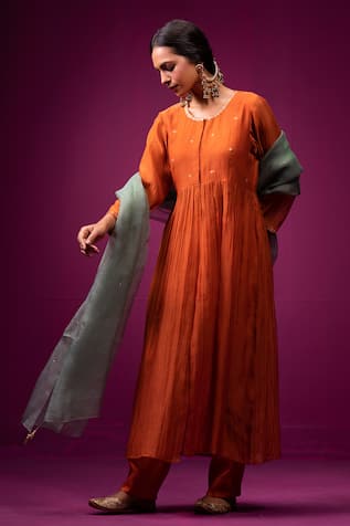 Trendy Tokari Achkan Kurta Set 