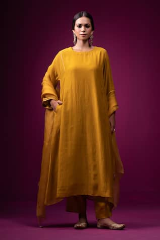 Trendy Tokari Silk Chanderi Kurta Set 