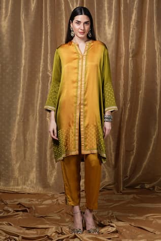 Krishna Mehta Placement Printed Tunic 