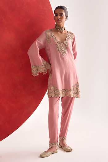 Ridhima Bhasin Suhana Embroidered Kurta Set 