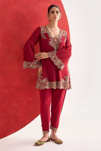 Ridhima Bhasin Nazm Embroidered Kurta Set 