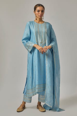 Priyal Prakash Geometric Embroidered Kurta Set 