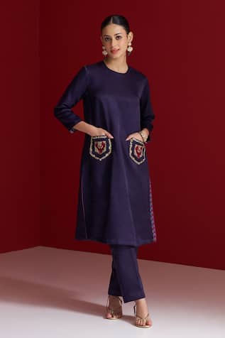 Sitaraa Mahika Midnight Blue Pocket Embroidered Kurta With Pant 