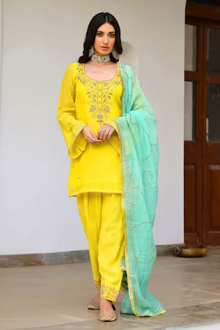 Sanam Zardozi Embroidered Kurta Set 
