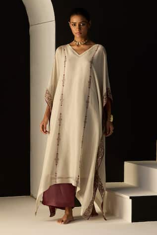 Sarang Kaur White Rana Kaftan Set 