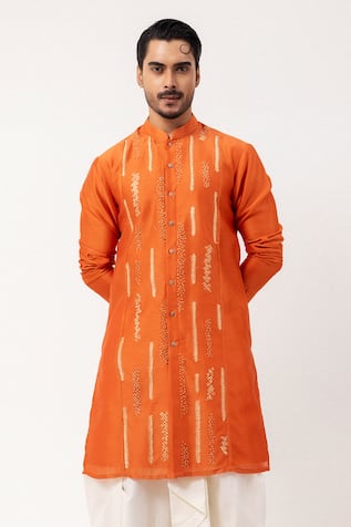 PAARSH Linear Ember Embroidered Kurta 