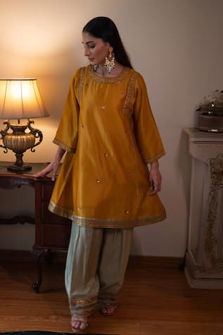 Shorshe Clothing Sufi Choga Kurta & Salwar Set 