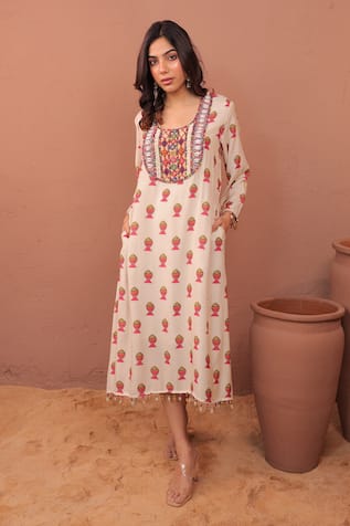 Surkh Syahi Albeli Fish Pattern Dress 