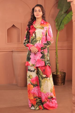 Surkh Syahi Bageecha Co-ord Pant Set 