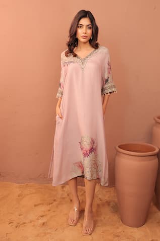 Surkh Syahi Carnation Crush Dress 